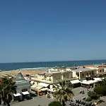 リベルティ