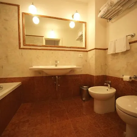 Liberty Hotel 3*